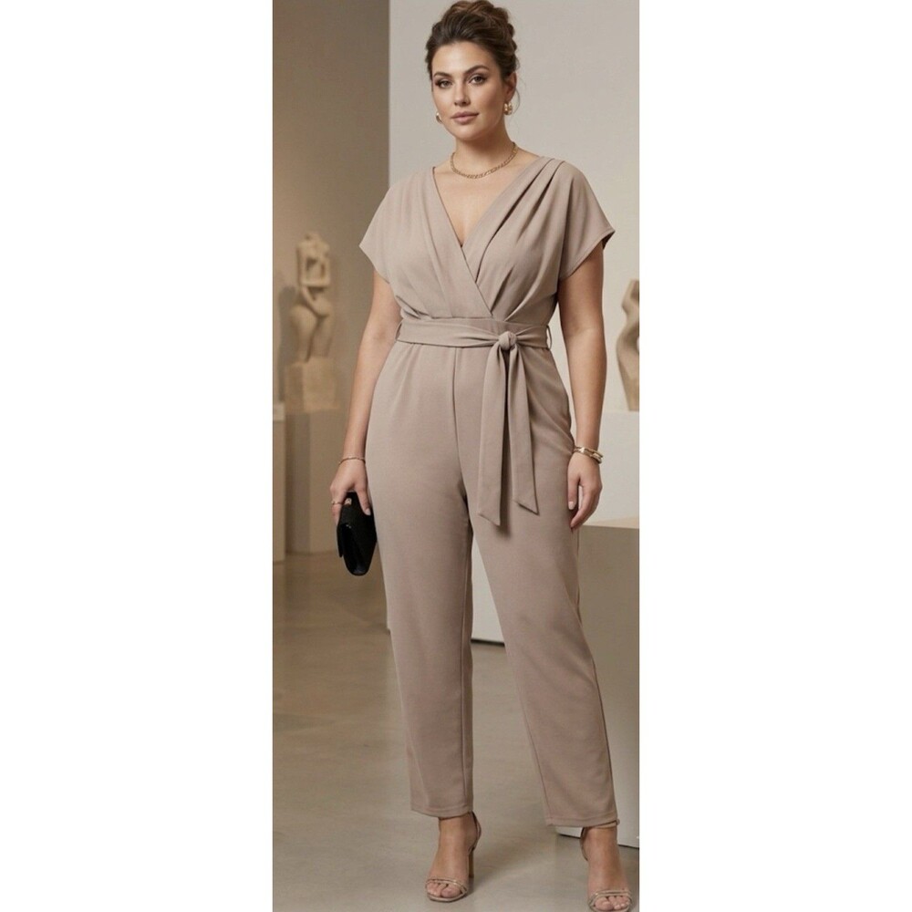 Boohoo Women’s Jumpsuit Beige Plus Size US Size 16 Cap Sleeve Belted